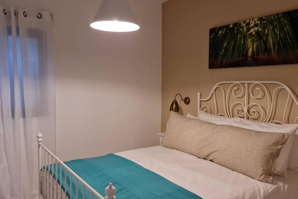 נוף הארבל עם חלון לכינרת Apartment Migdal Exterior photo