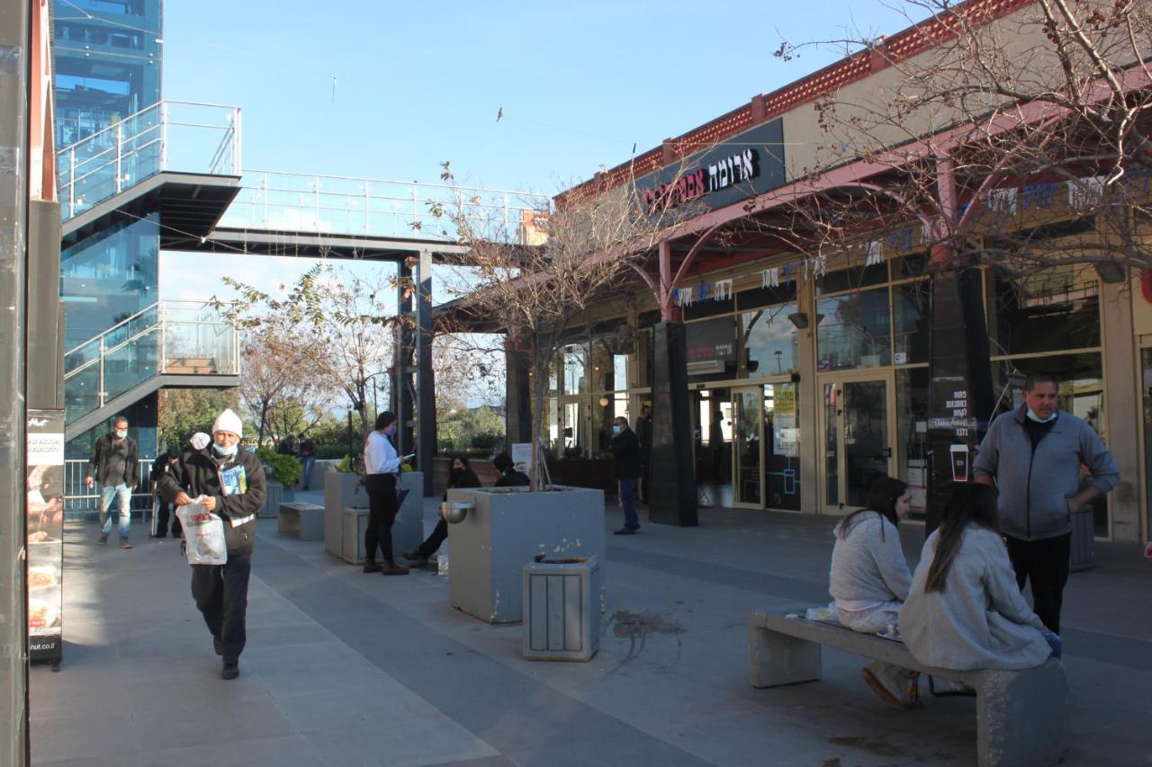 נוף הארבל עם חלון לכינרת Apartment Migdal Exterior photo