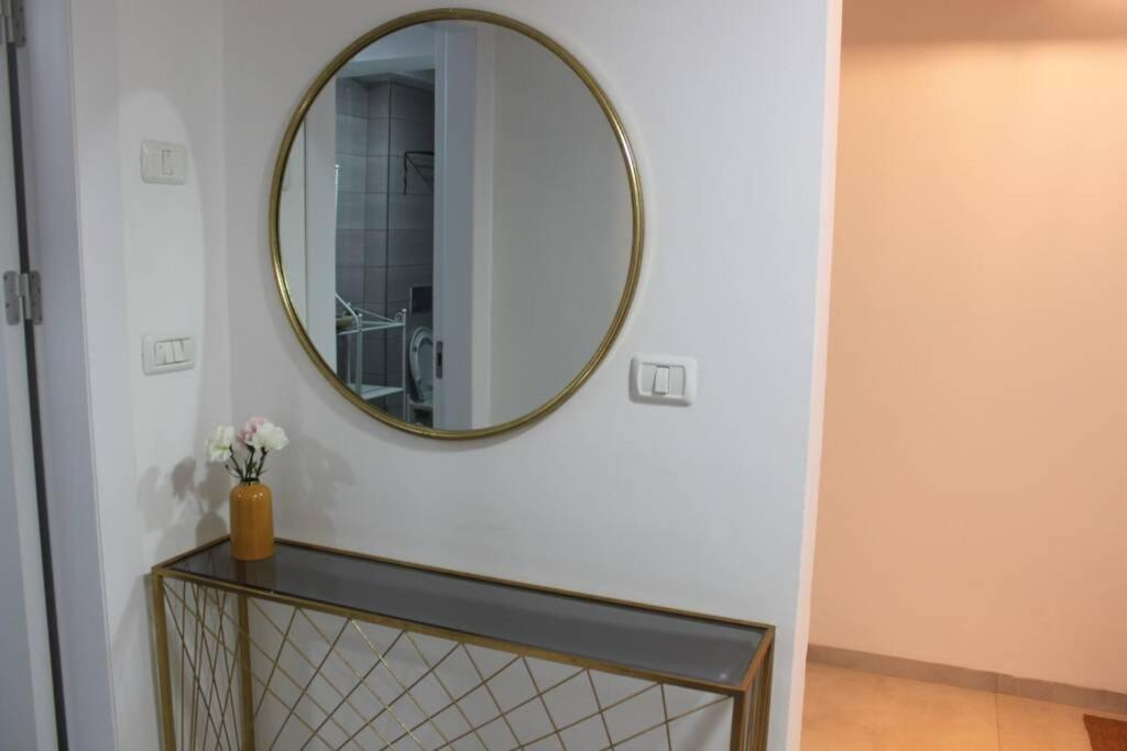 נוף הארבל עם חלון לכינרת Apartment Migdal Exterior photo