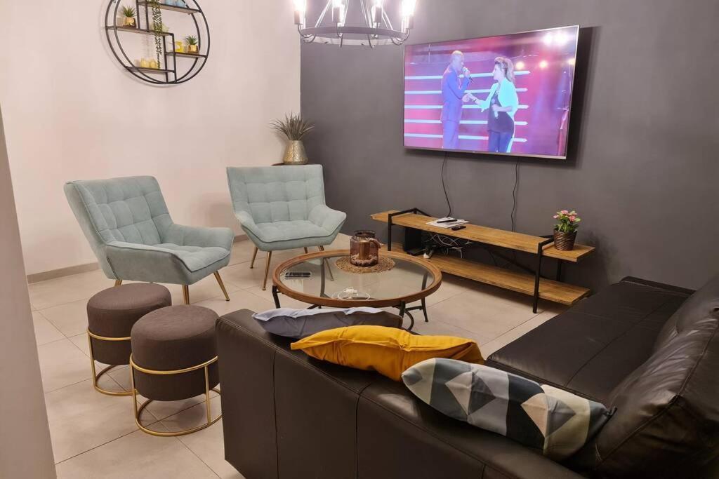 נוף הארבל עם חלון לכינרת Apartment Migdal Exterior photo