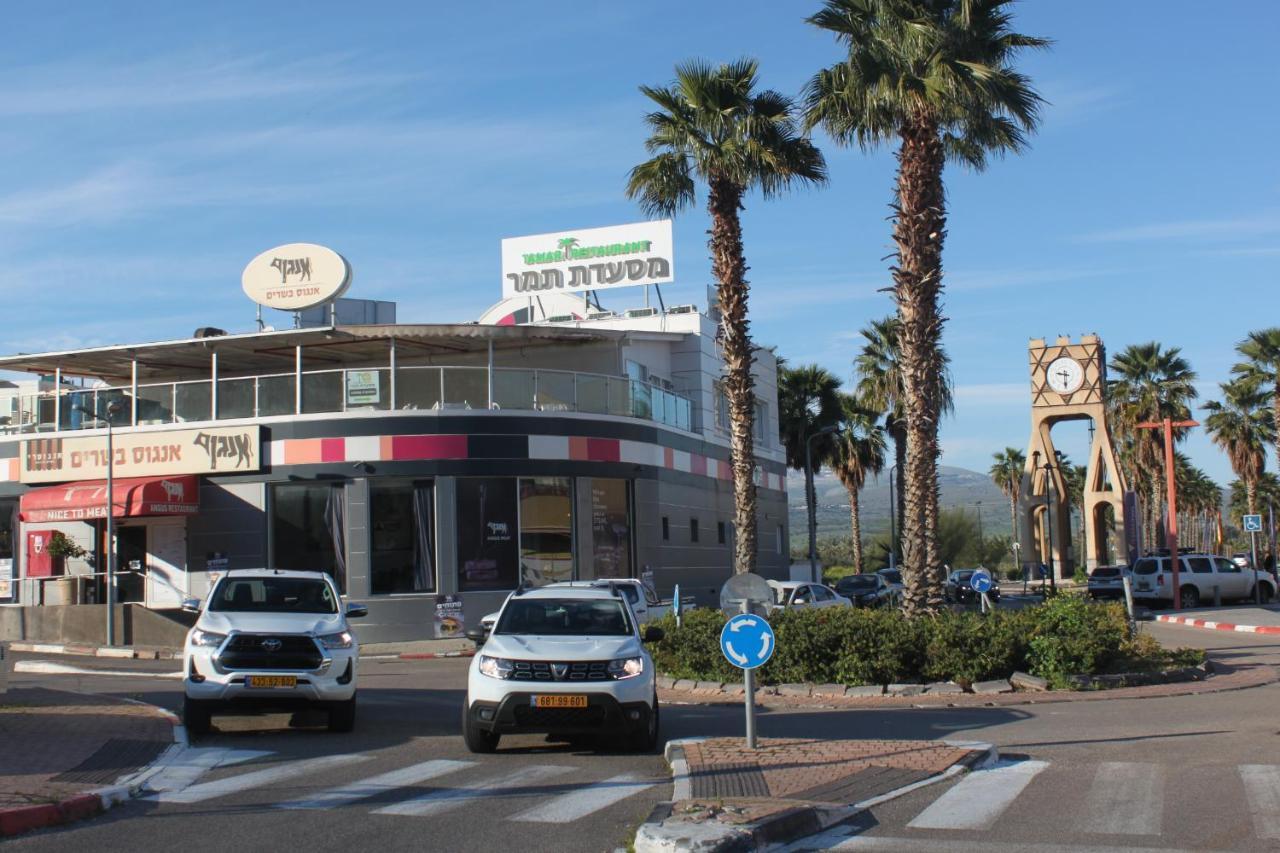 נוף הארבל עם חלון לכינרת Apartment Migdal Exterior photo